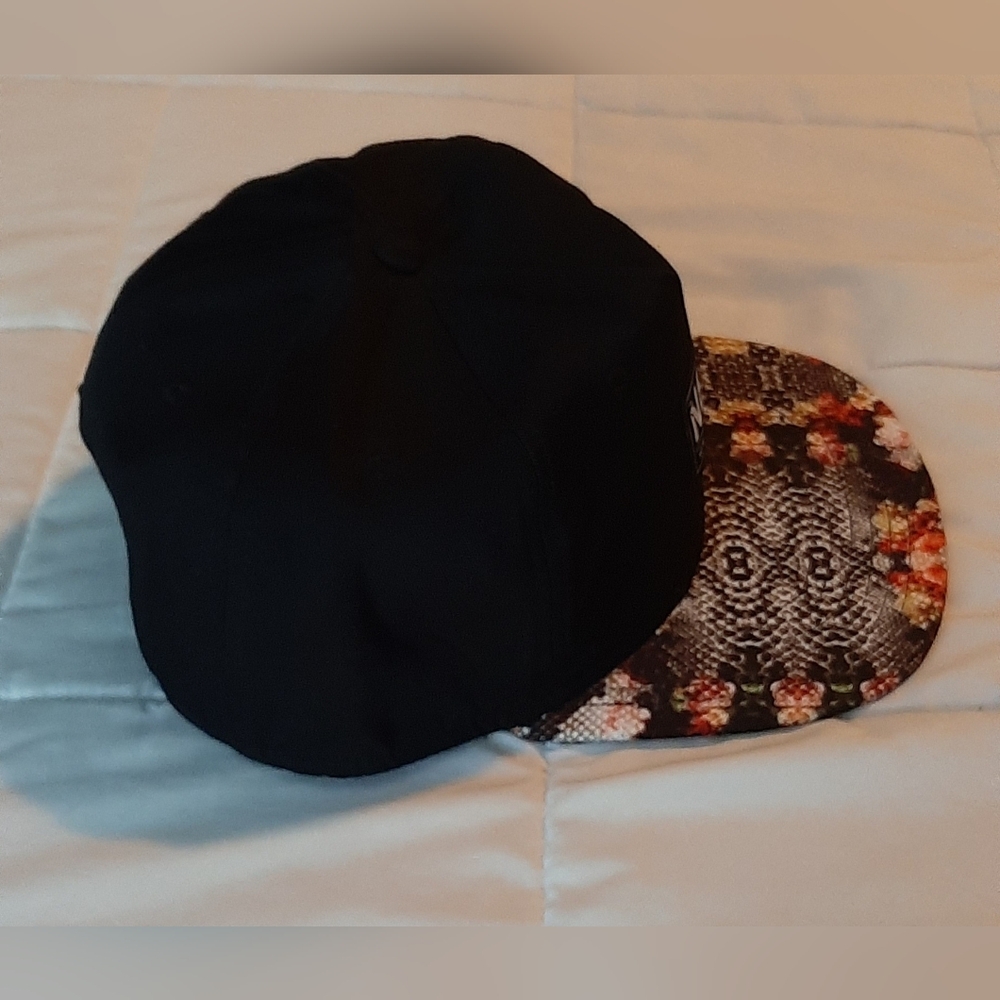 Neff Snapback Hat - Picture 7 of 11